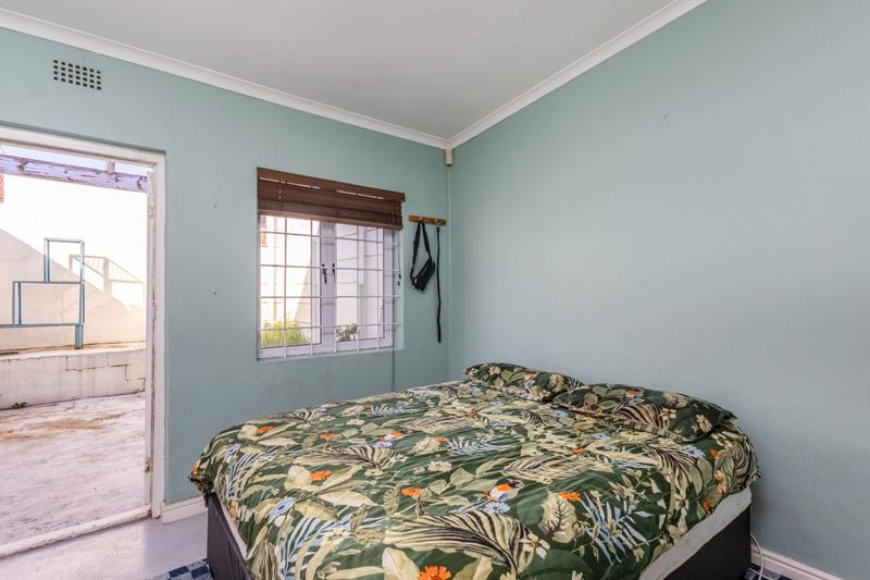 1 Bedroom Property for Sale in Woodstock Western Cape